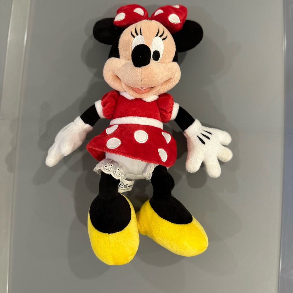 Disney Parks Minnie, mouse vintage plush excellent condition!